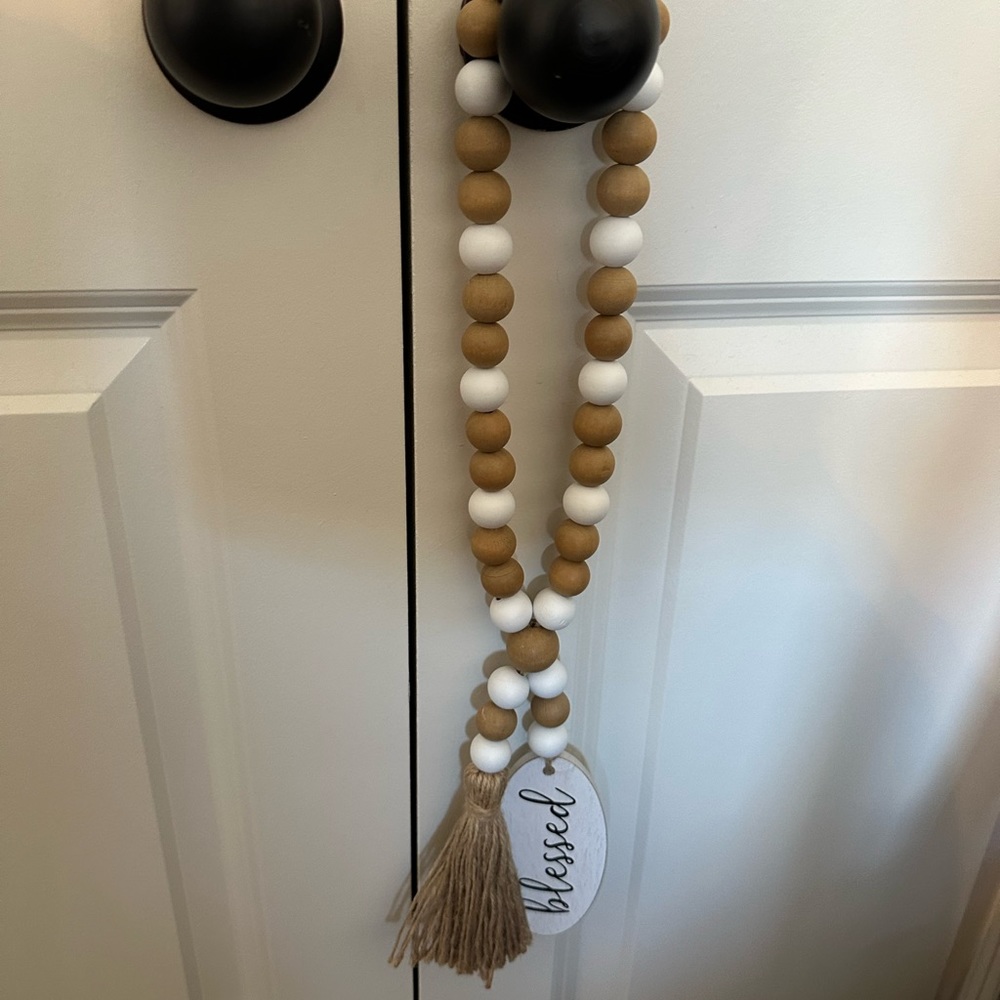 Beaded decorative door hanger